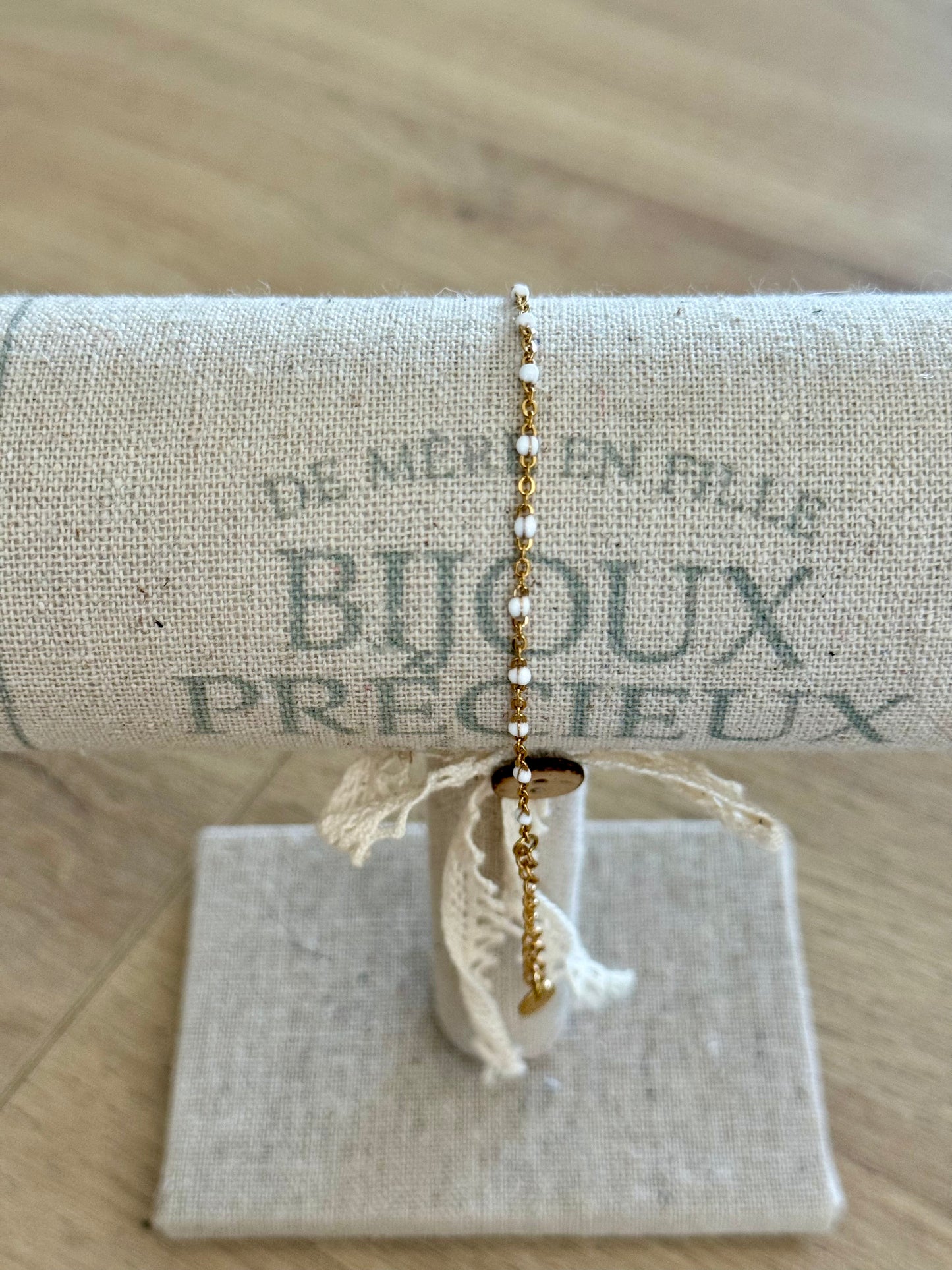 Bracelet petites perles blanches LOUNA